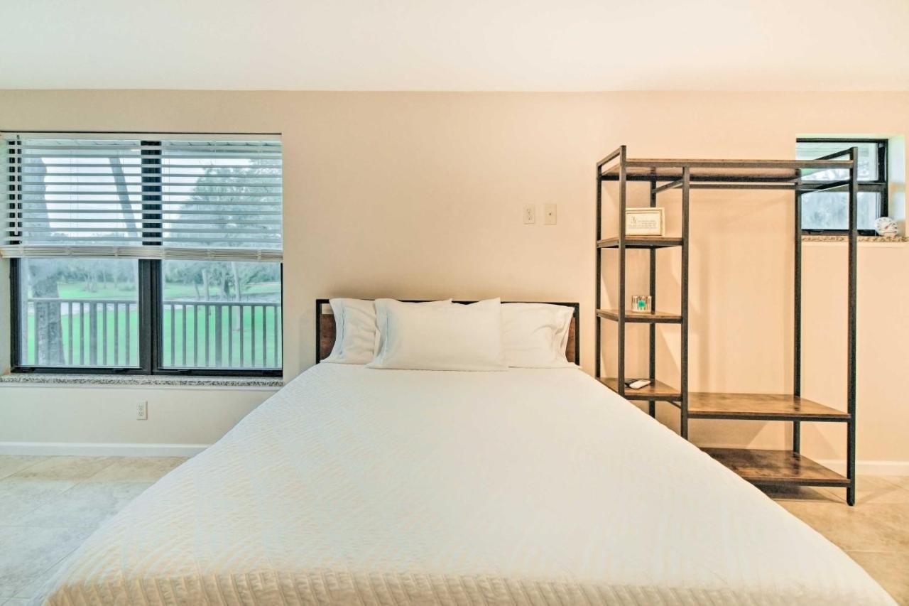 Sleek Largo Studio With Pond Less Than 7 Mi To Beach! Экстерьер фото